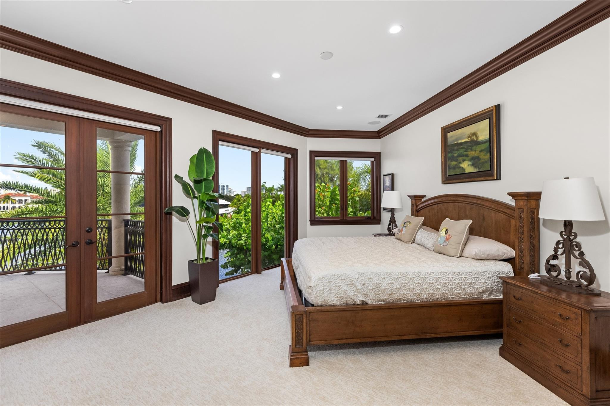 632 2nd Key Drive