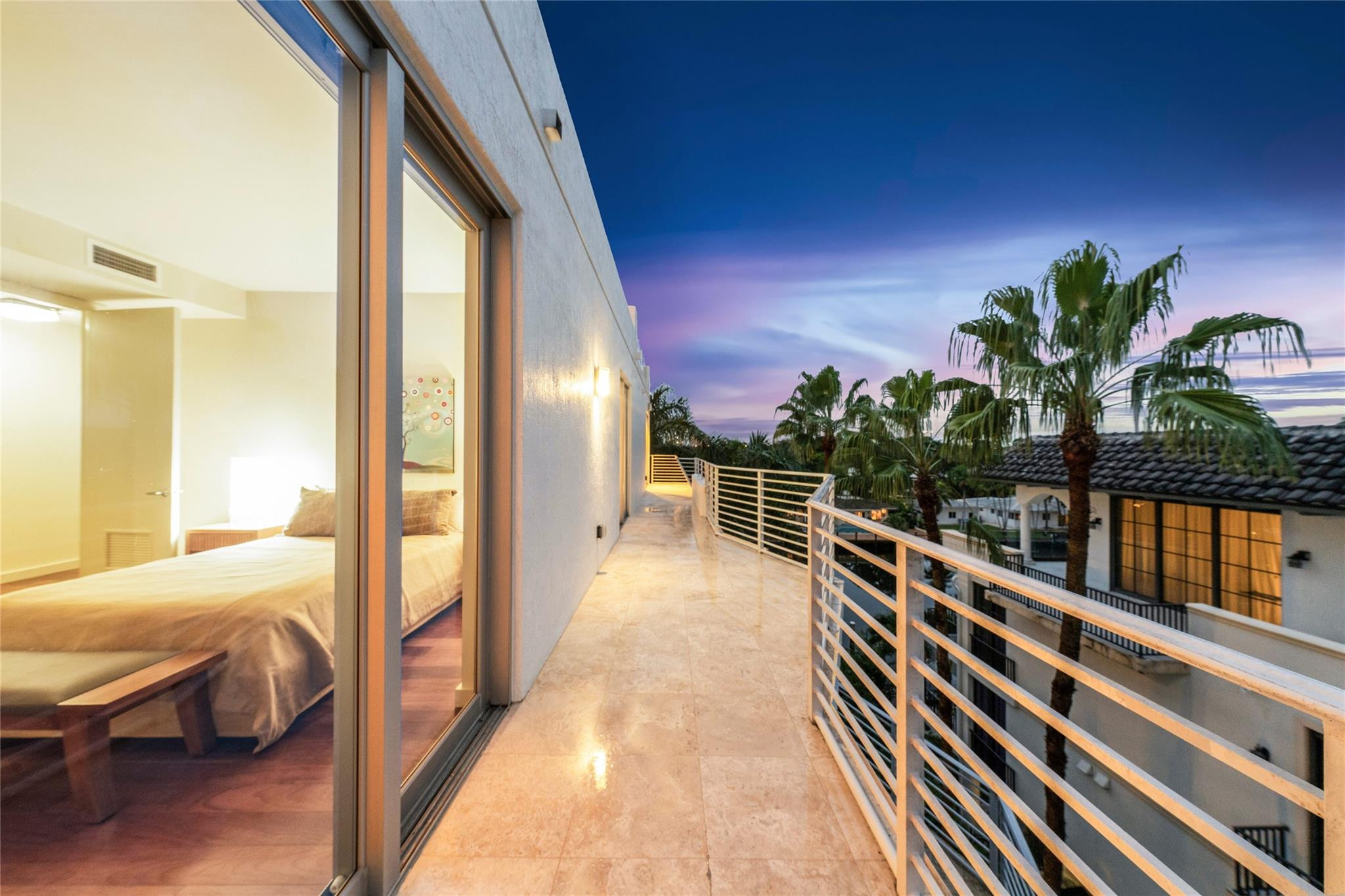 301 Hendricks Isle, PH10