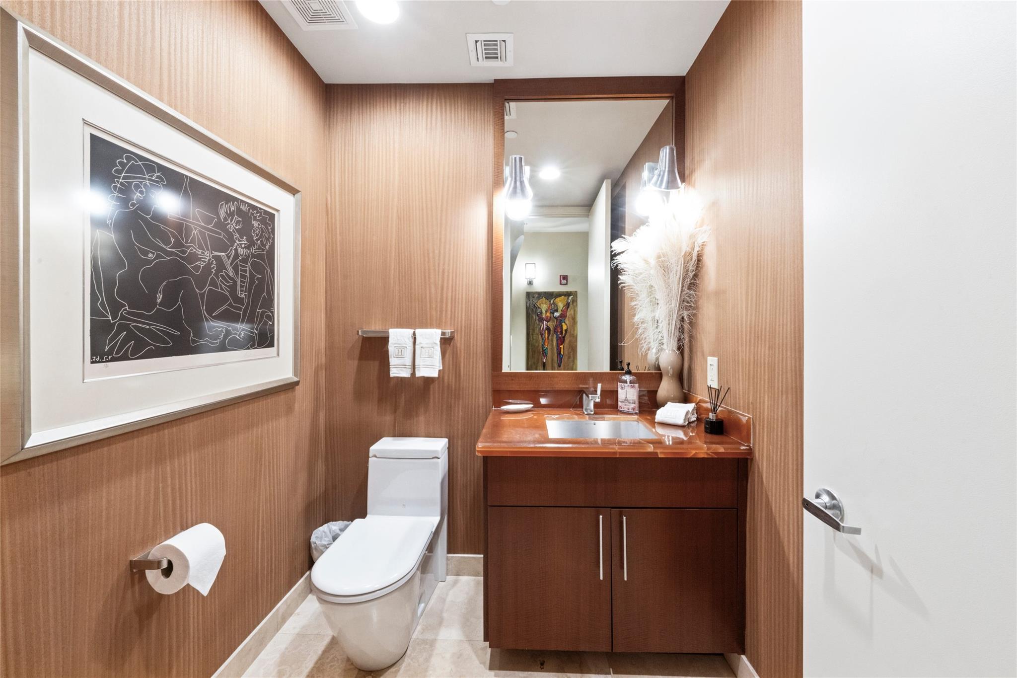 301 Hendricks Isle, PH10