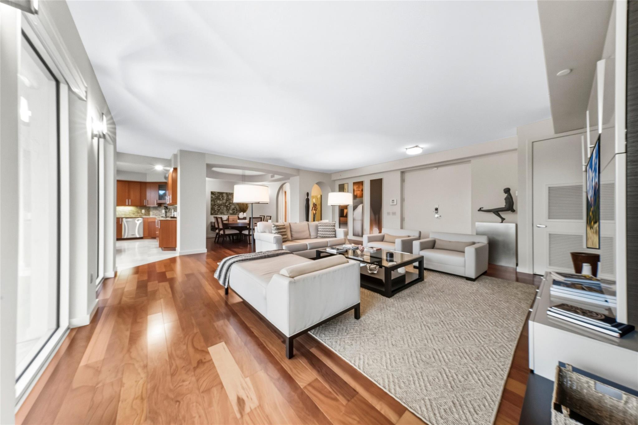 301 Hendricks Isle, PH10