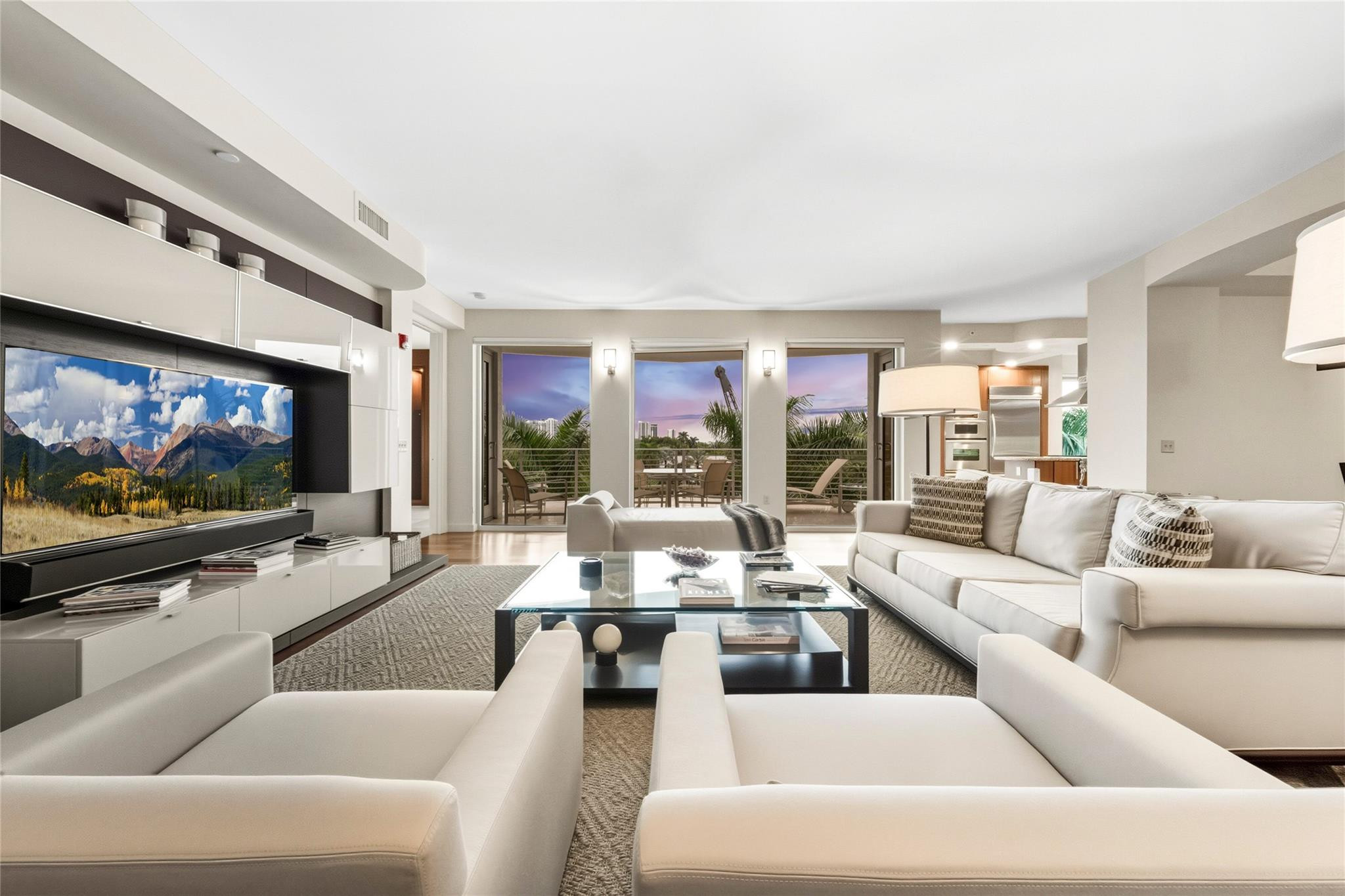 301 Hendricks Isle, PH10