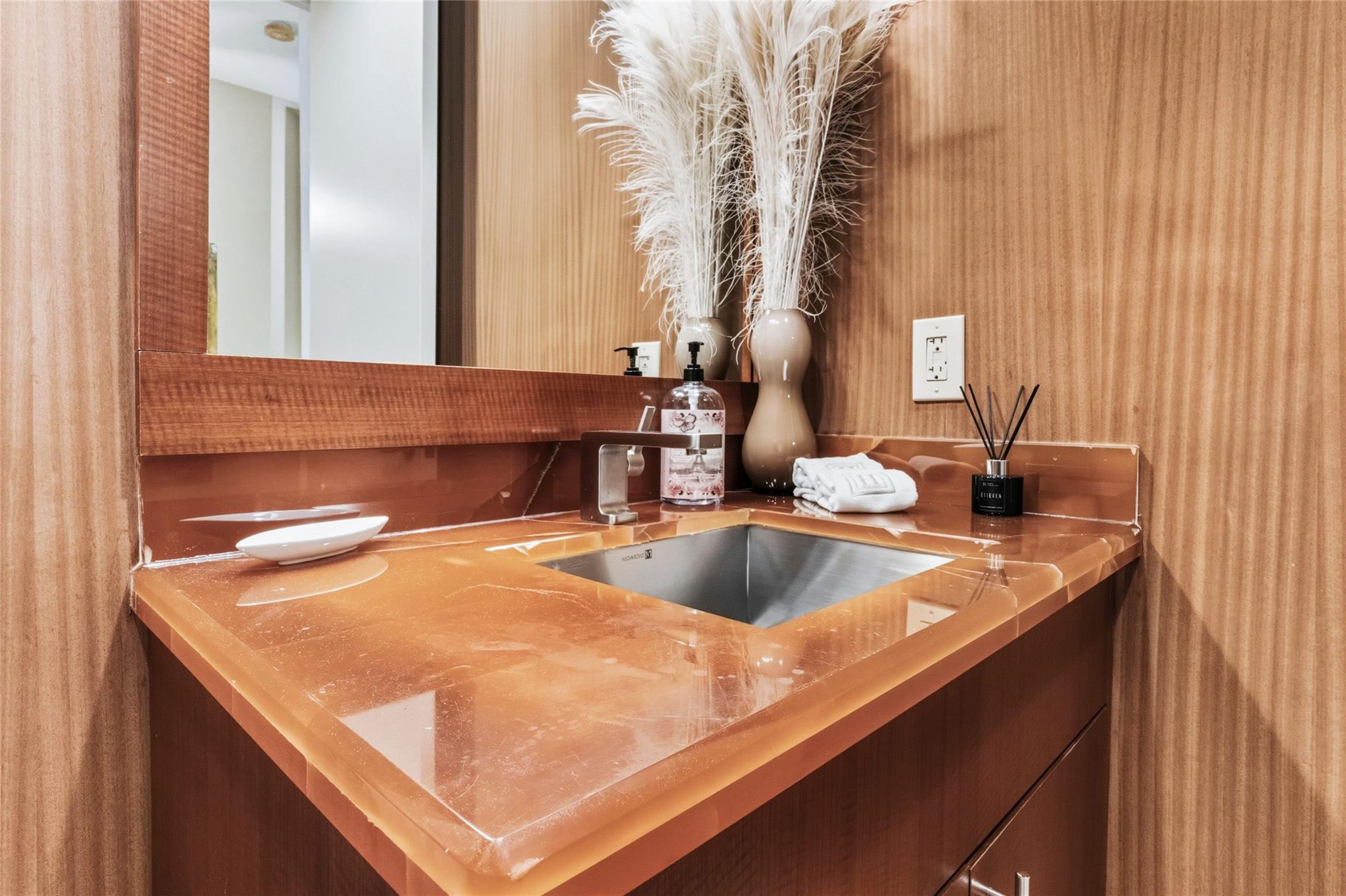 301 Hendricks Isle, PH10