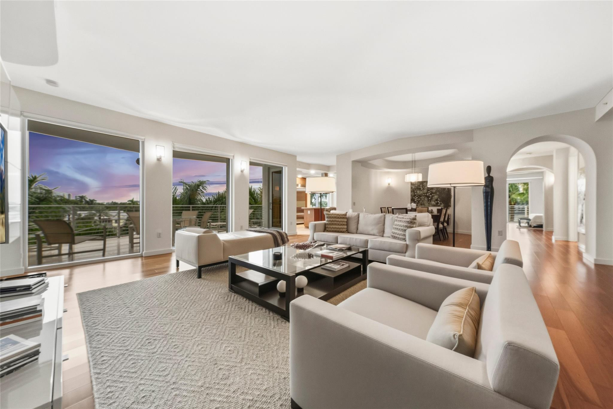 301 Hendricks Isle, PH10