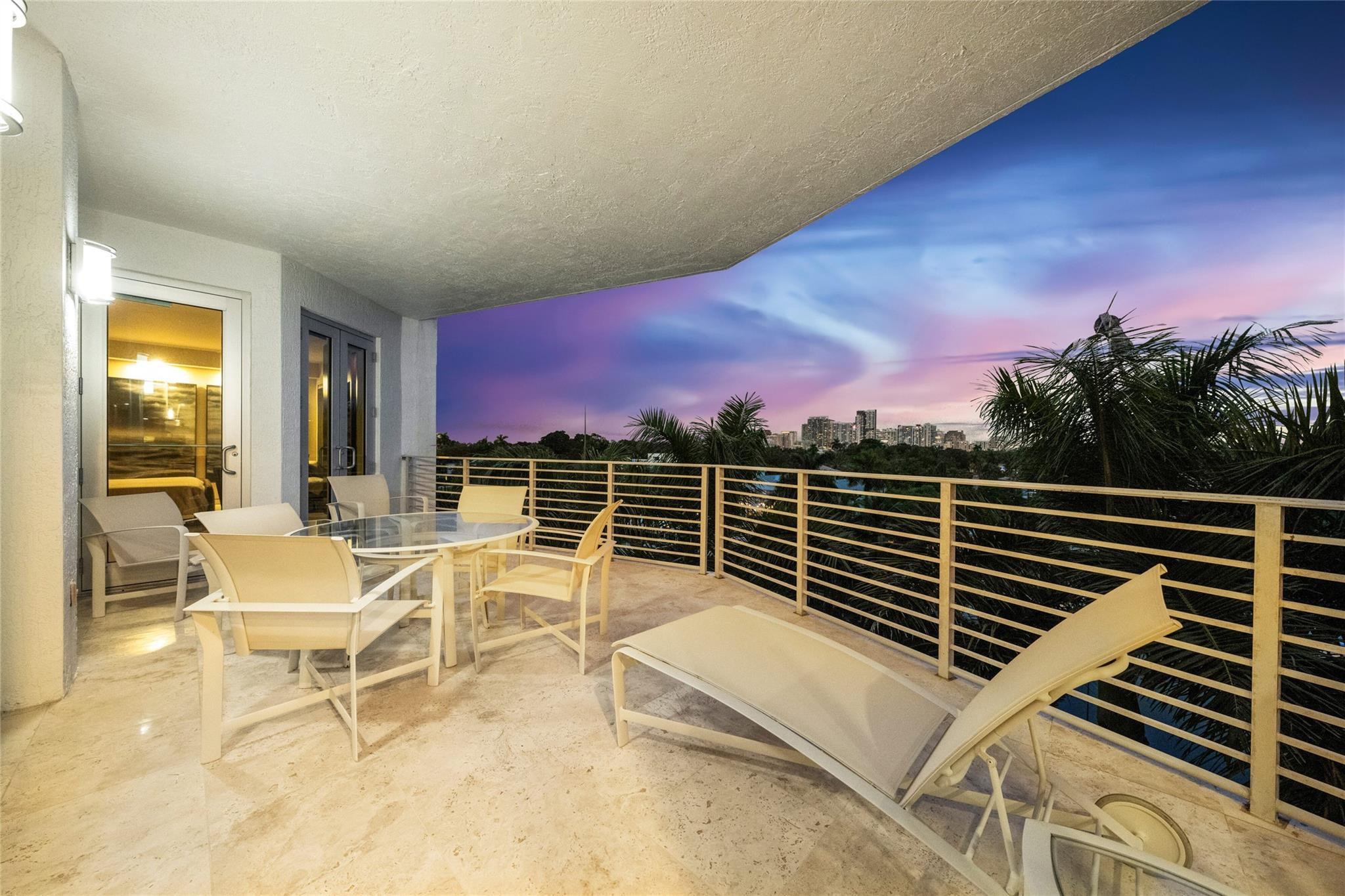 301 Hendricks Isle, PH10