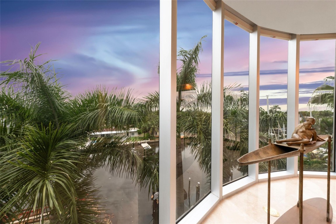 301 Hendricks Isle, PH10