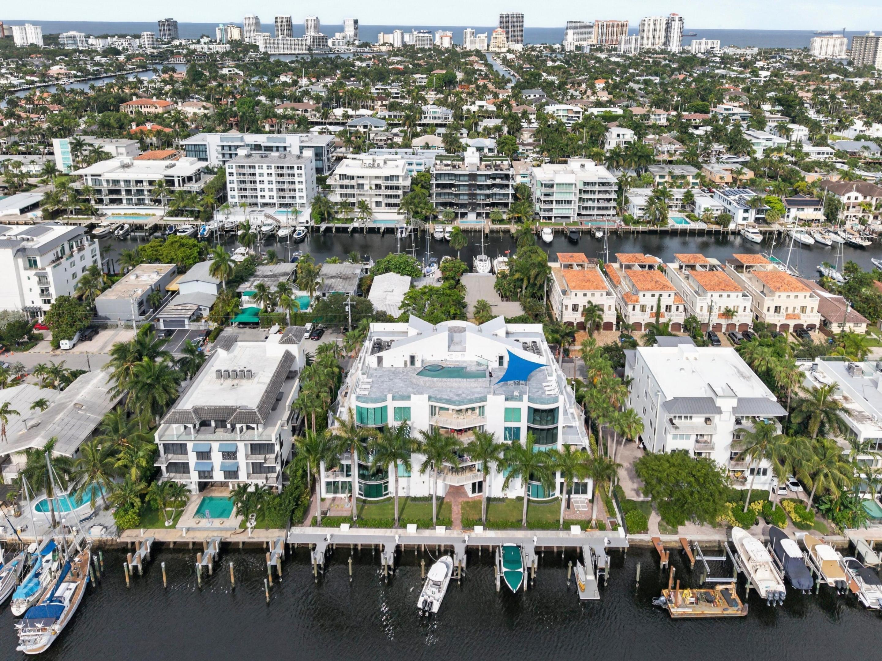 301 Hendricks Isle, PH10