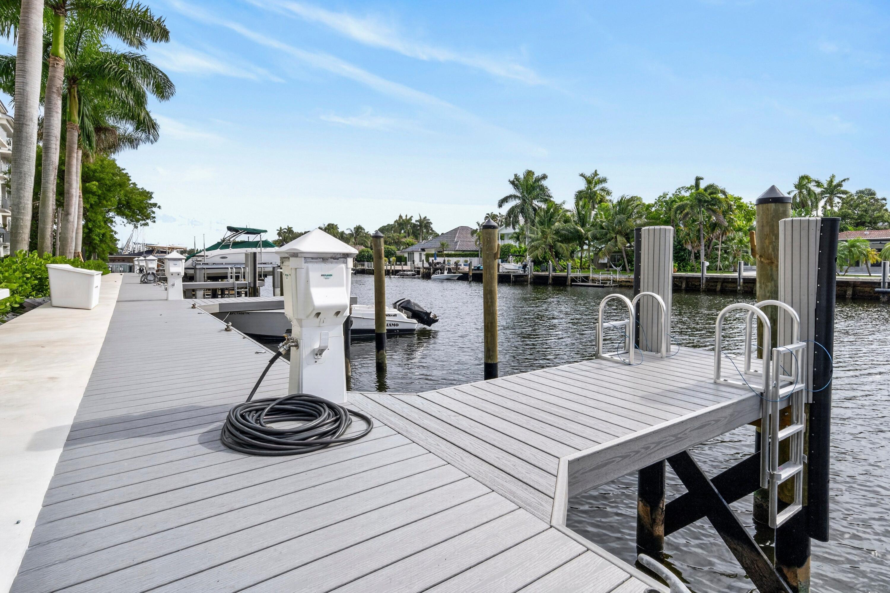 301 Hendricks Isle, PH10