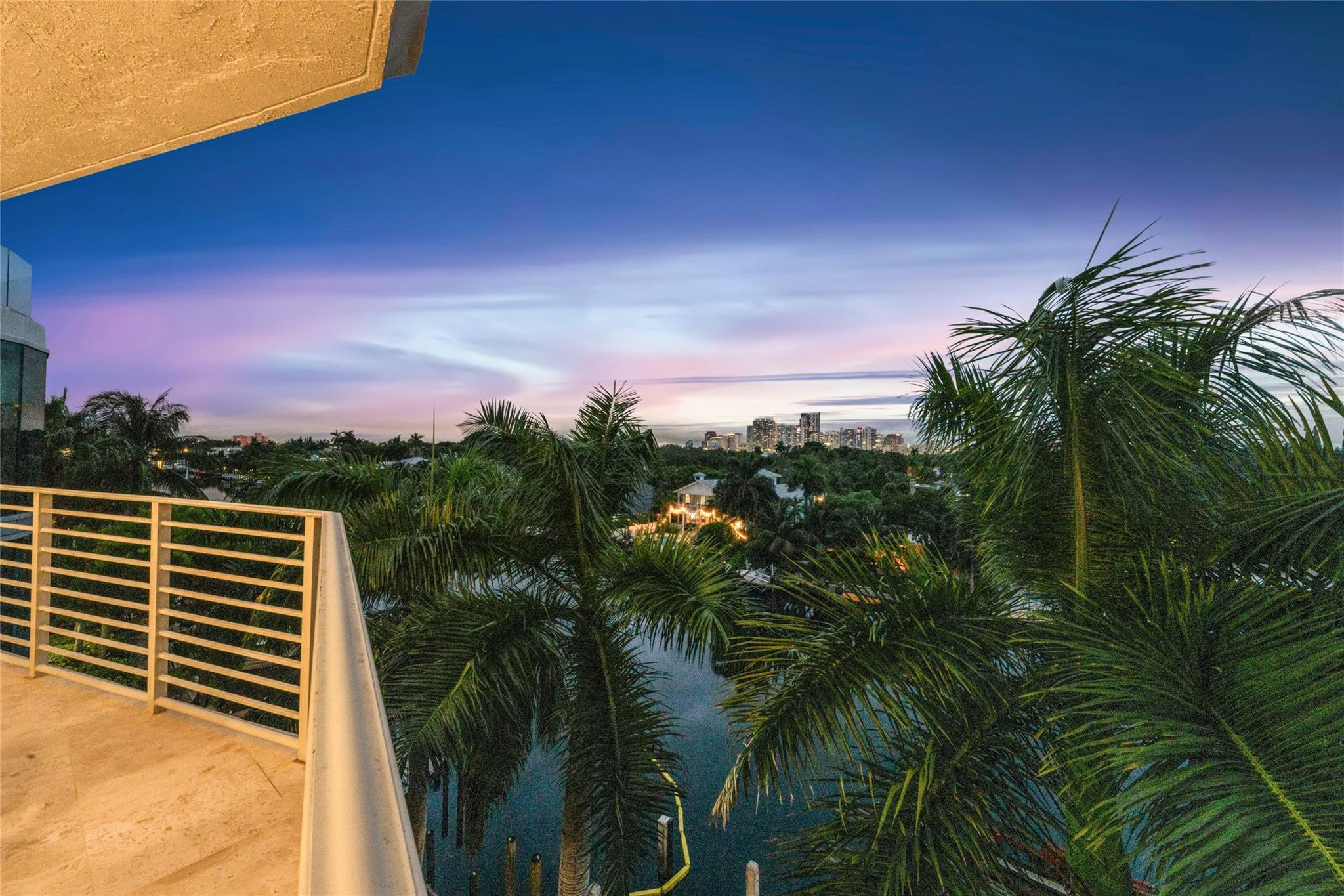 301 Hendricks Isle, PH10