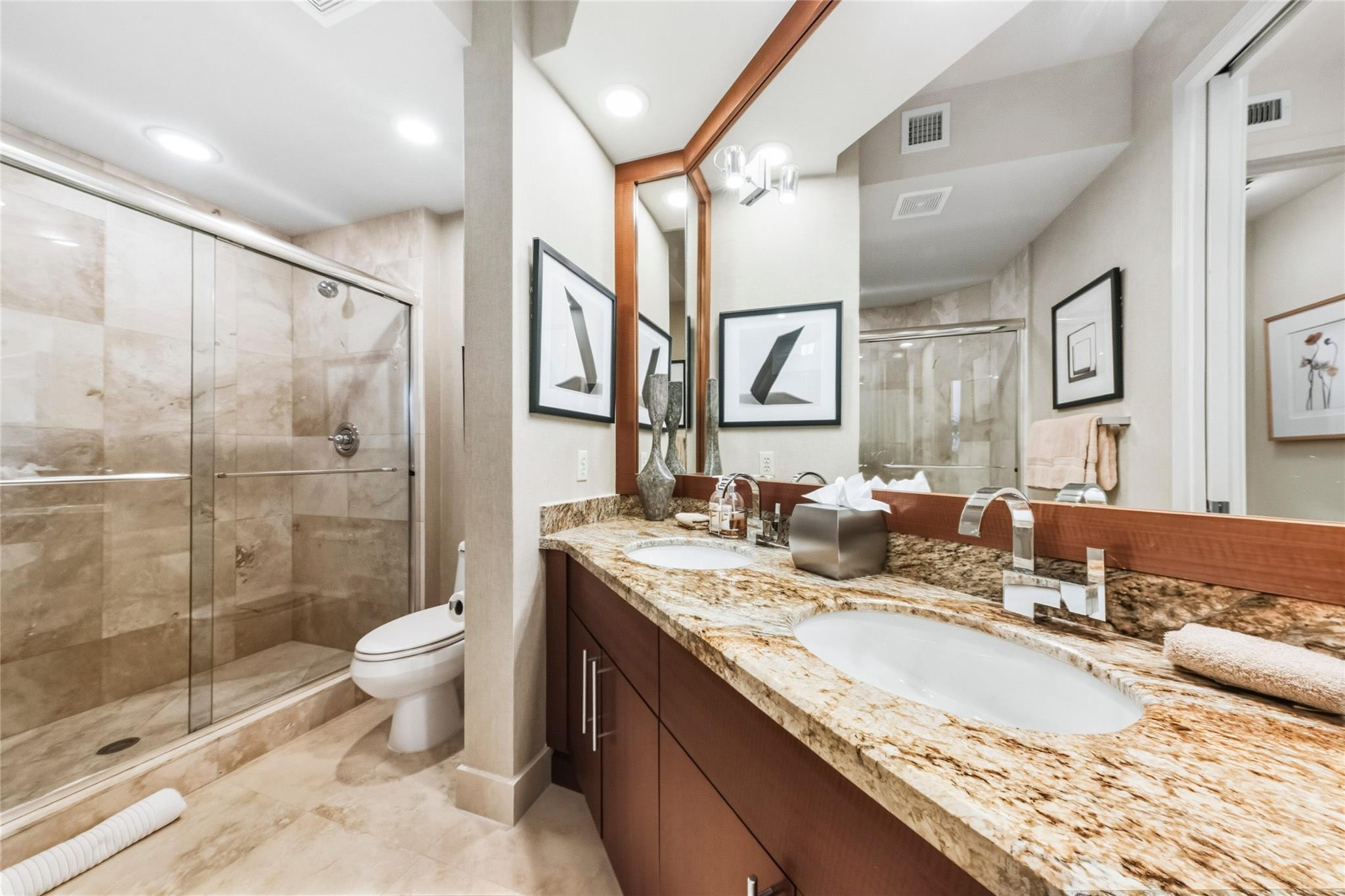 301 Hendricks Isle, PH10