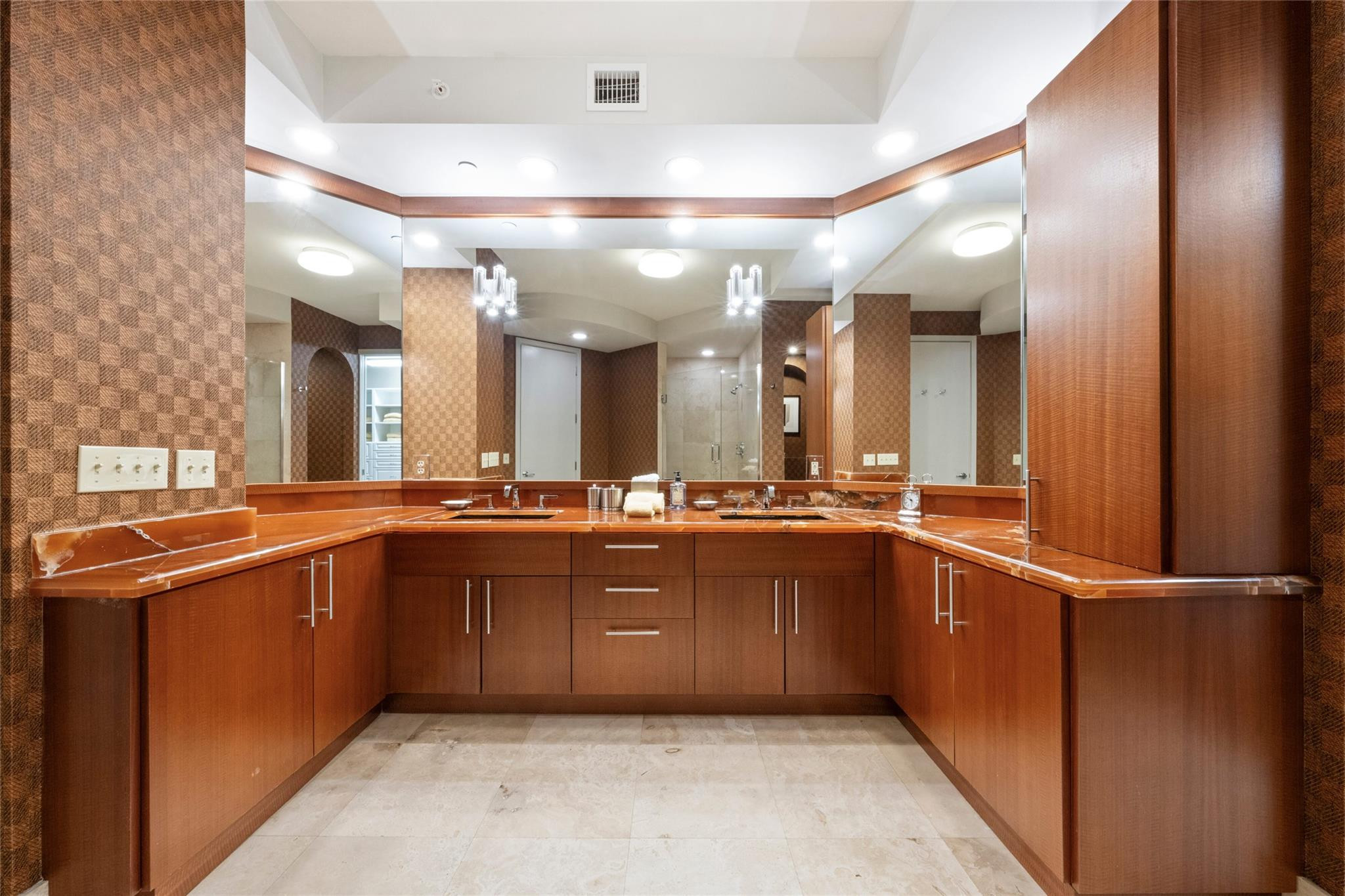 301 Hendricks Isle, PH10