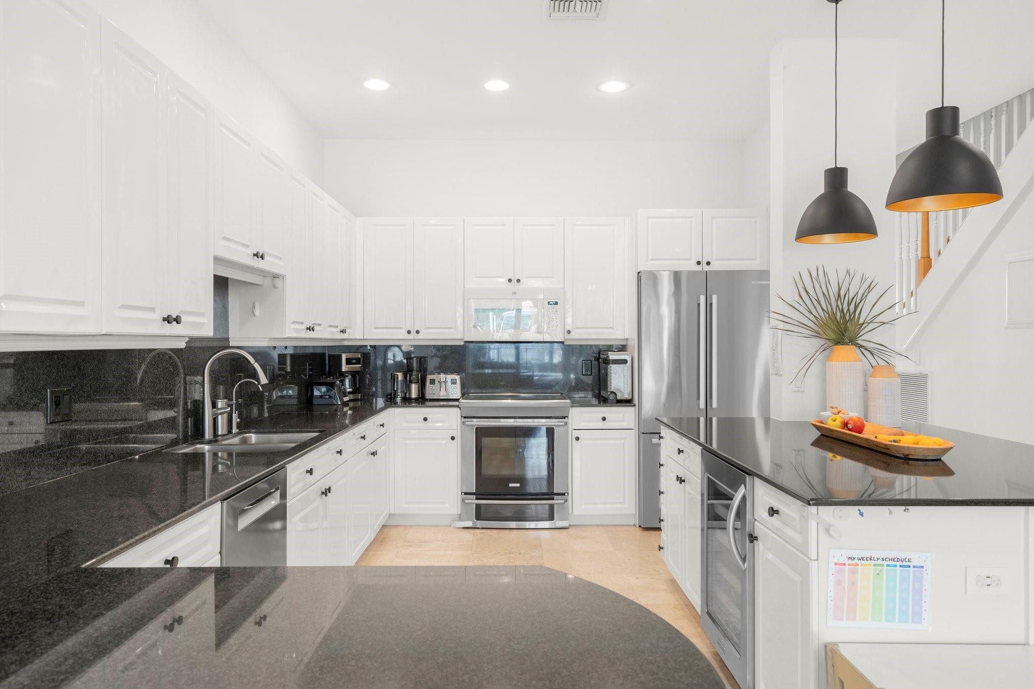 2739 NE 15th Street