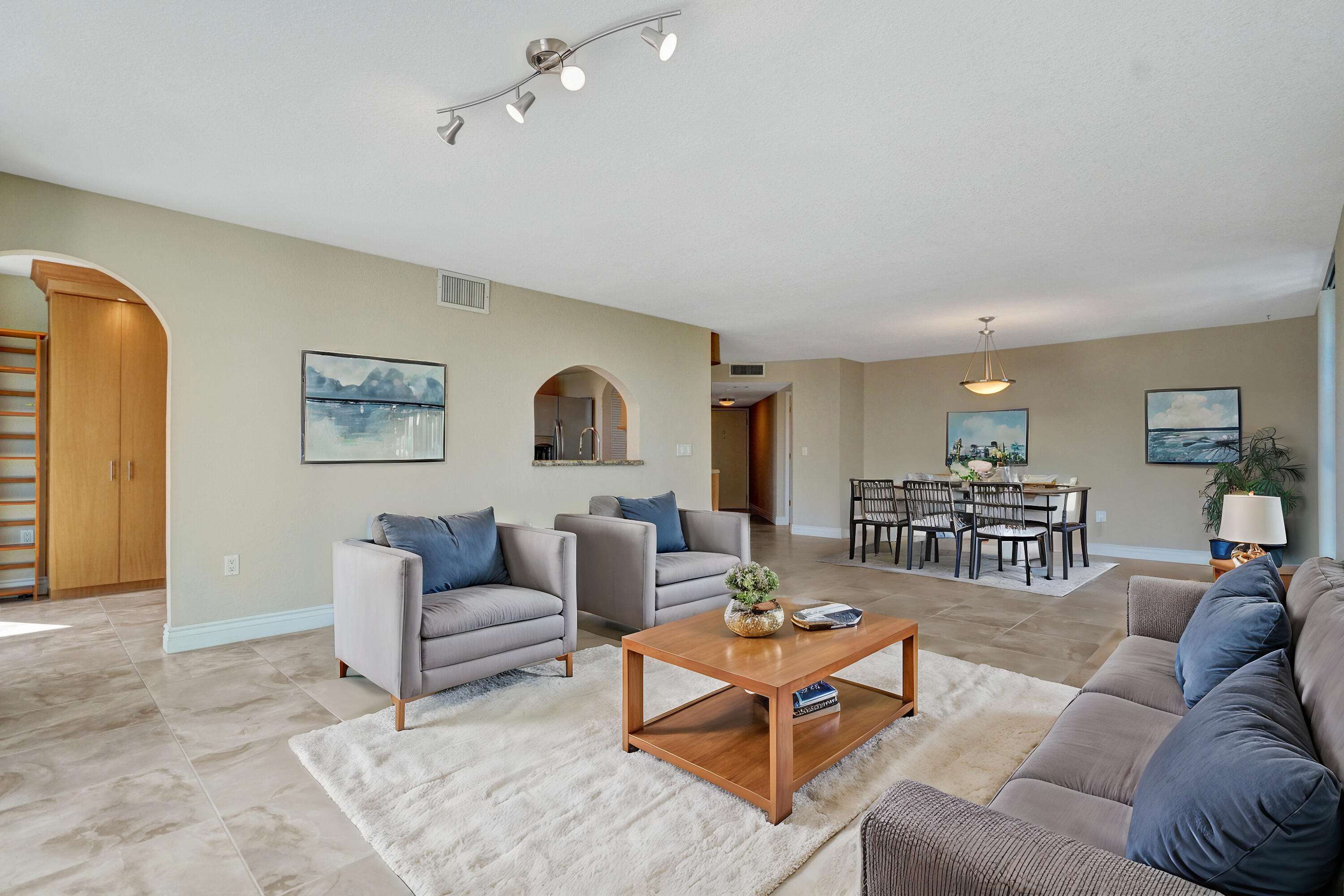 1201 River Reach Drive 404
