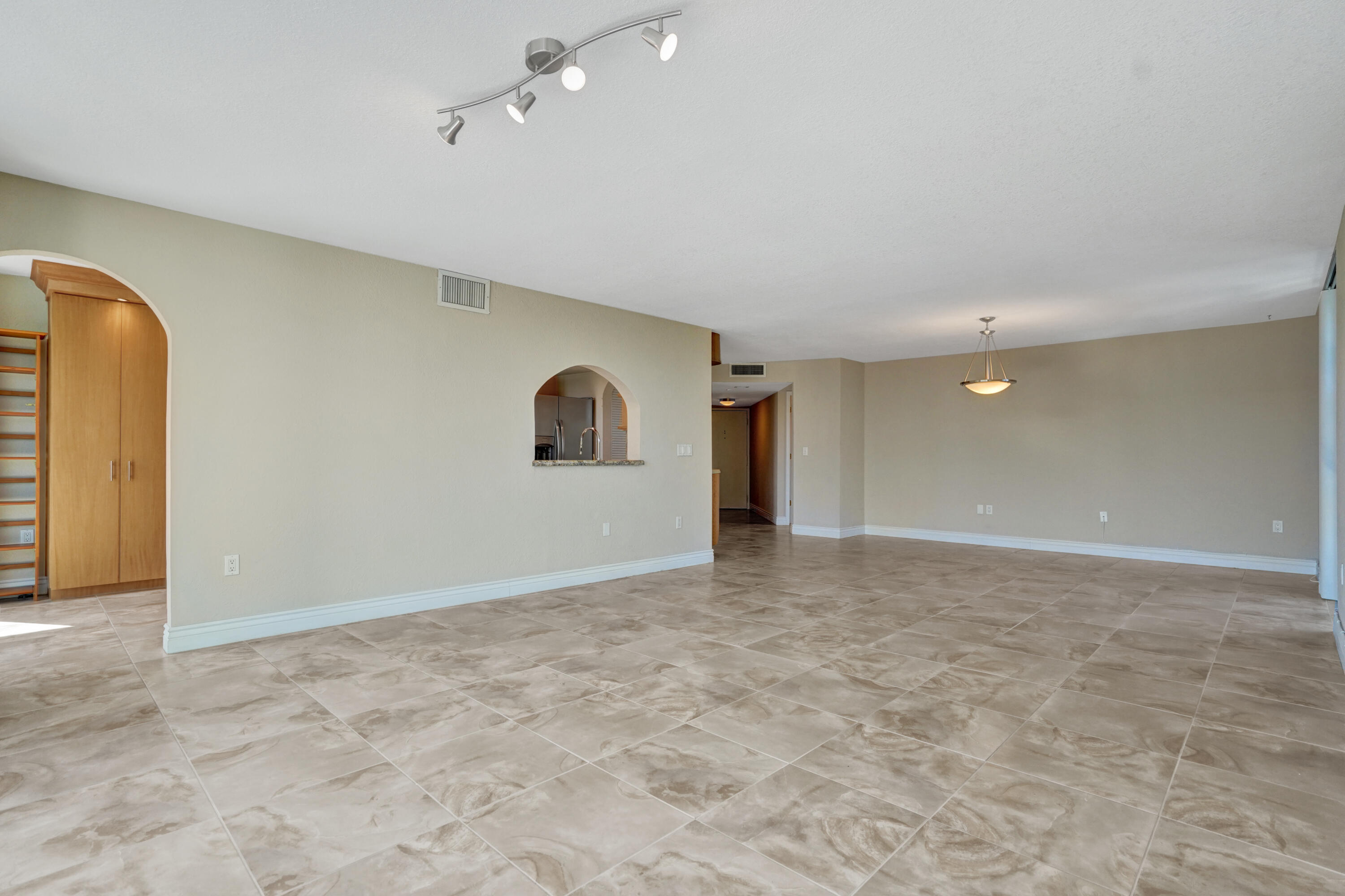 1201 River Reach Drive 404