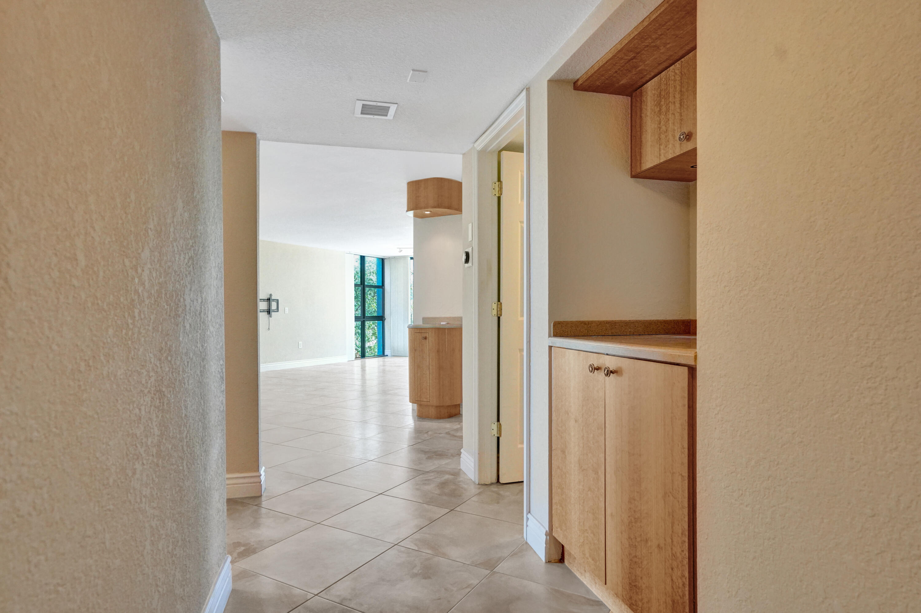 1201 River Reach Drive 404