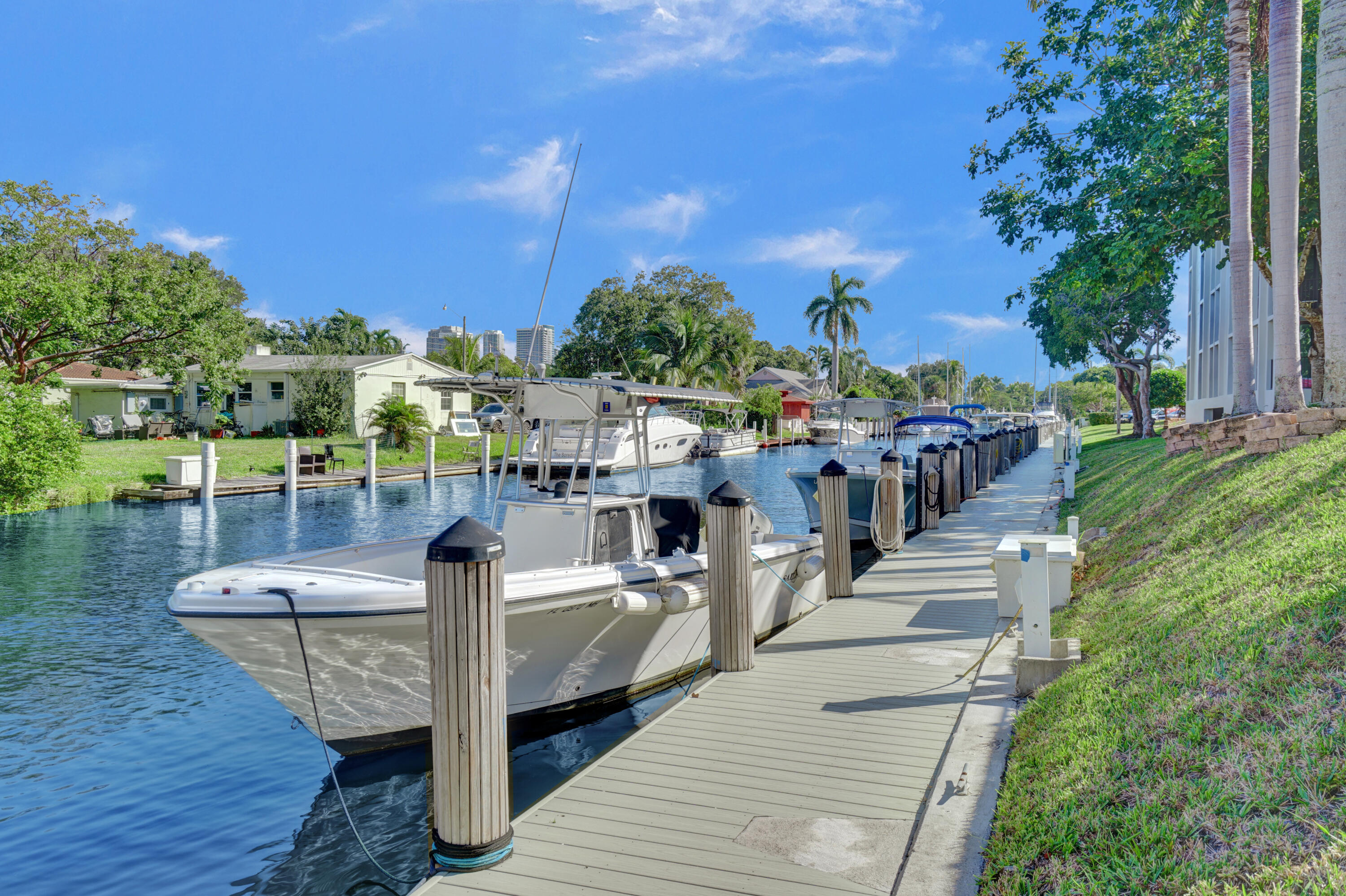 1201 River Reach Drive 404