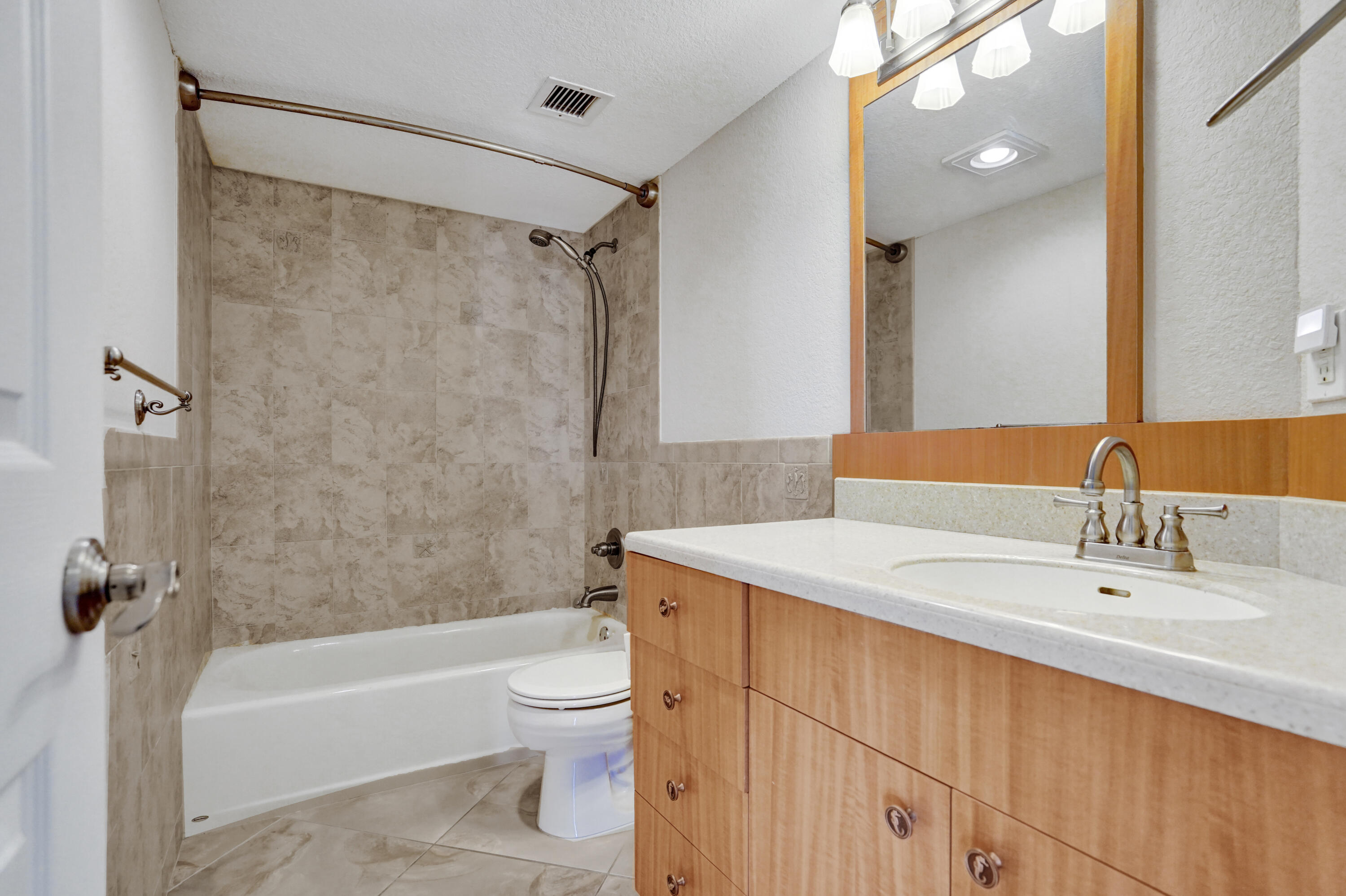 1201 River Reach Drive 404