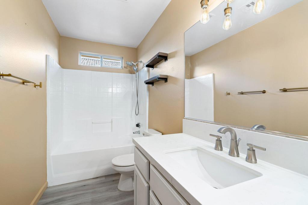 51430 Avenida Carranza