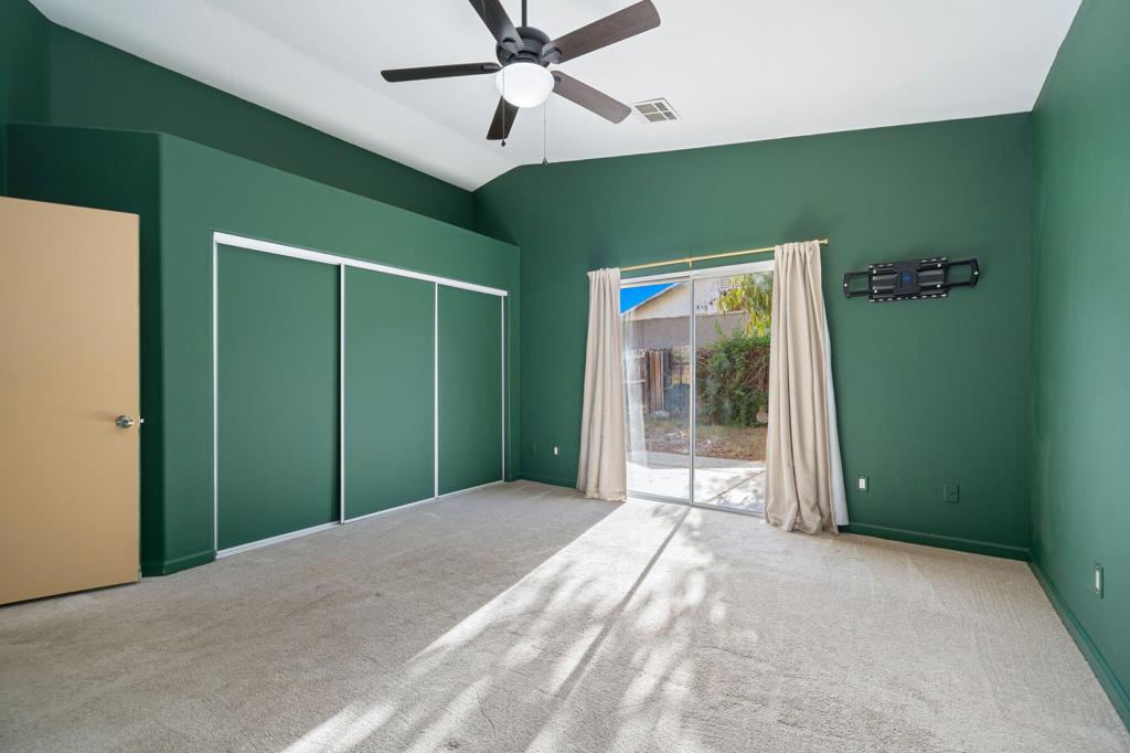 51430 Avenida Carranza