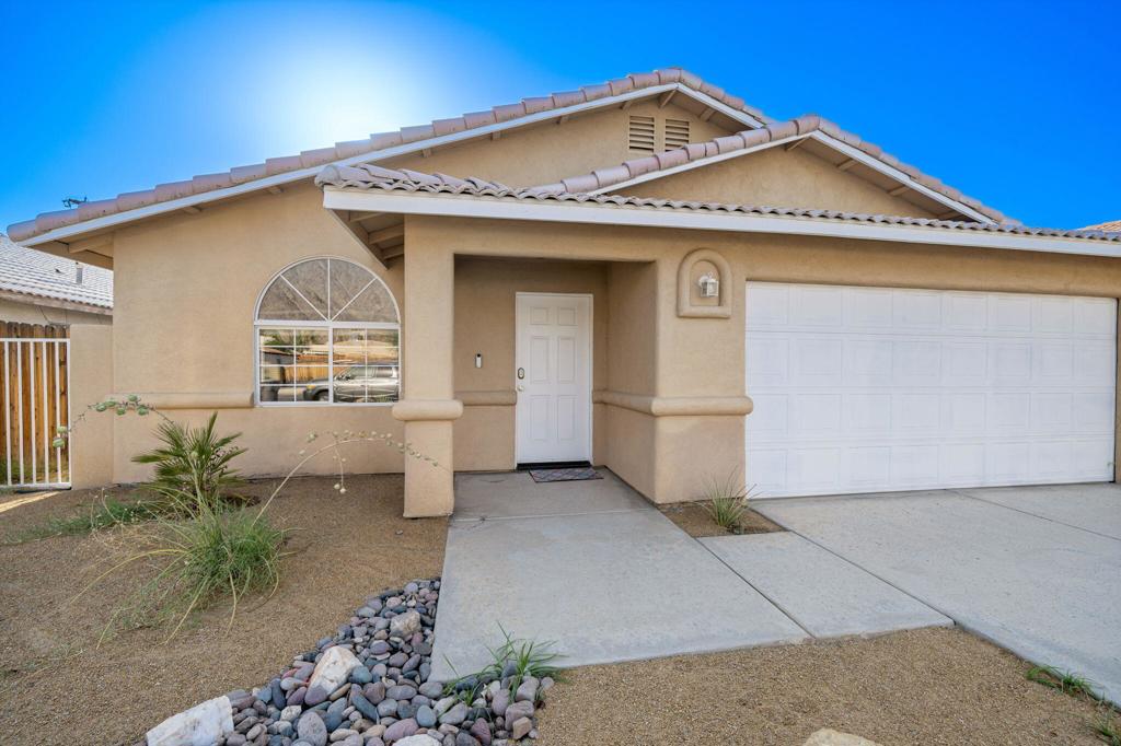 51430 Avenida Carranza