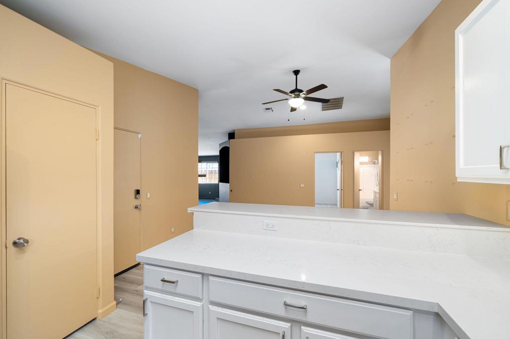 51430 Avenida Carranza