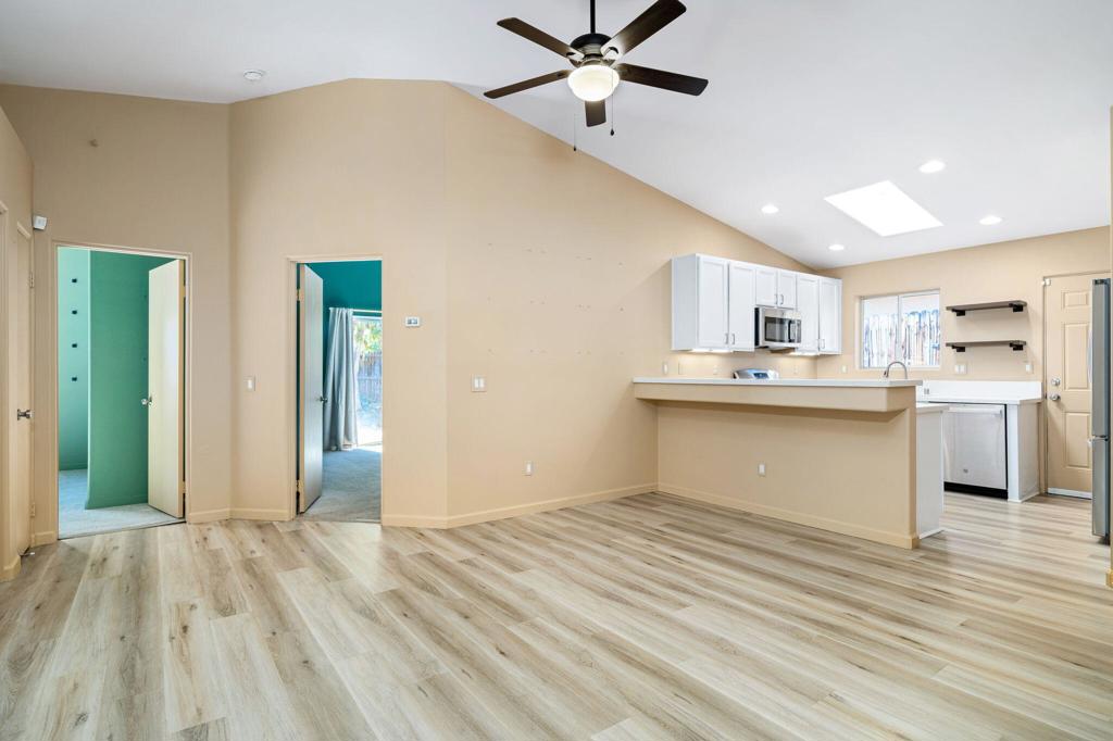 51430 Avenida Carranza