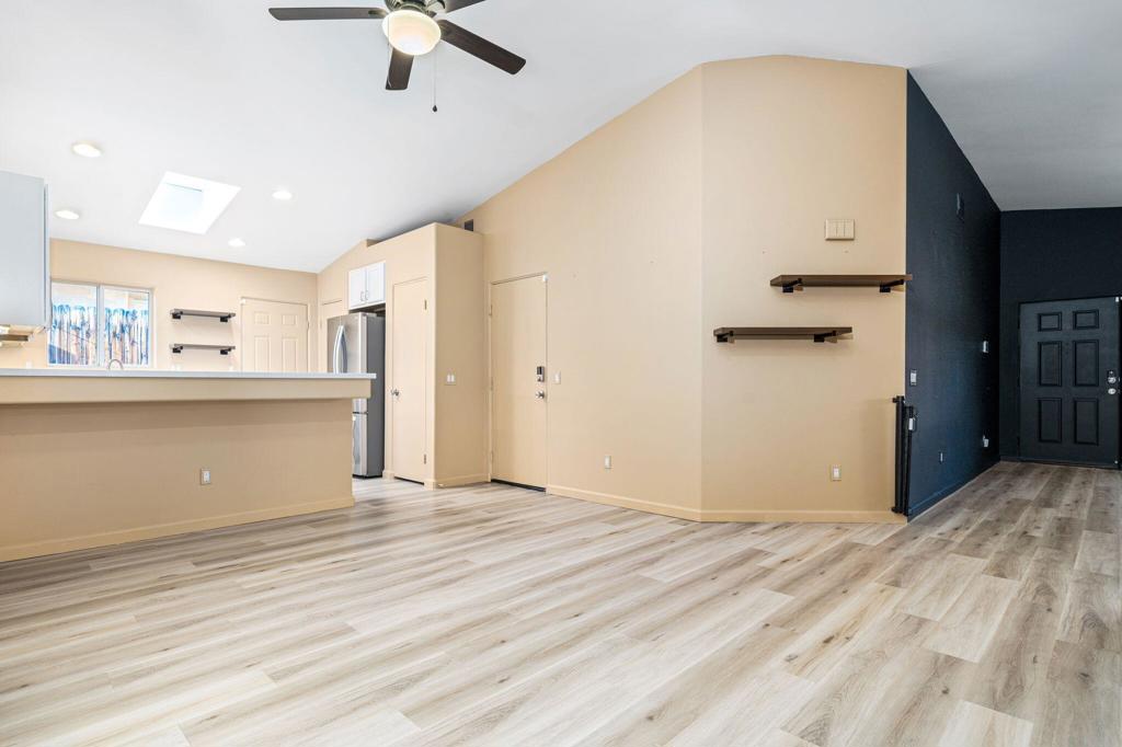 51430 Avenida Carranza