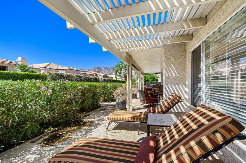 48611 Vista Tierra