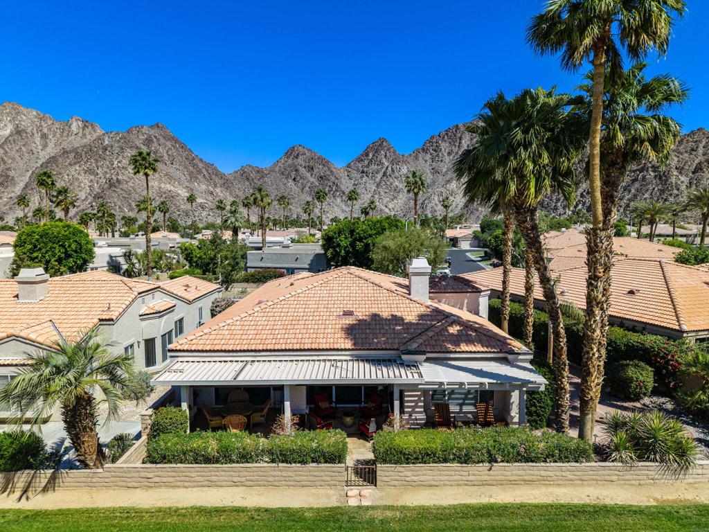 48611 Vista Tierra