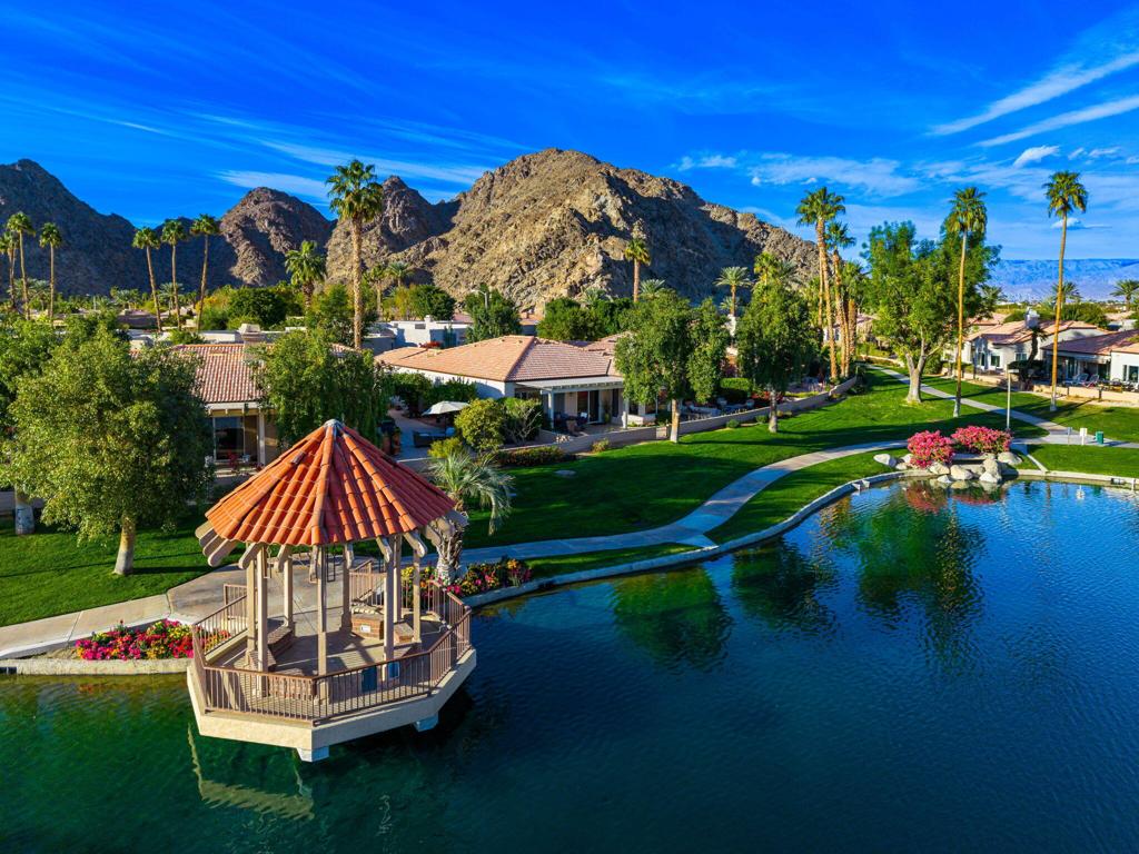 48611 Vista Tierra
