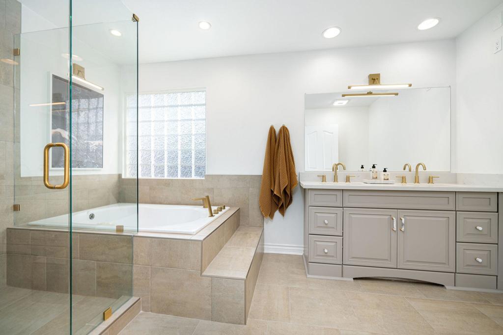 53680 Avenida Montezuma