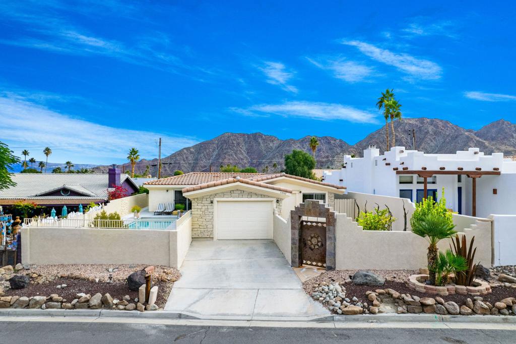 53680 Avenida Montezuma