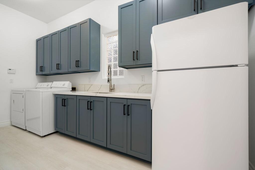 50520 Los Verdes Way