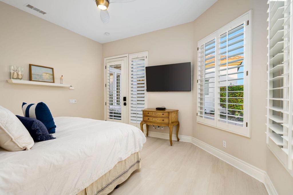 50520 Los Verdes Way