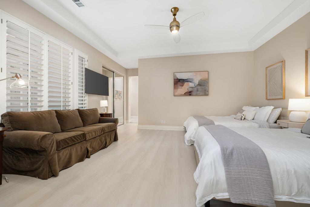 50520 Los Verdes Way