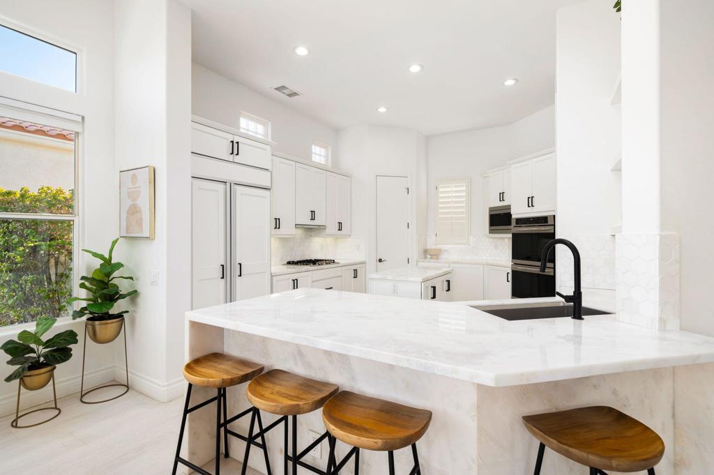 50520 Los Verdes Way