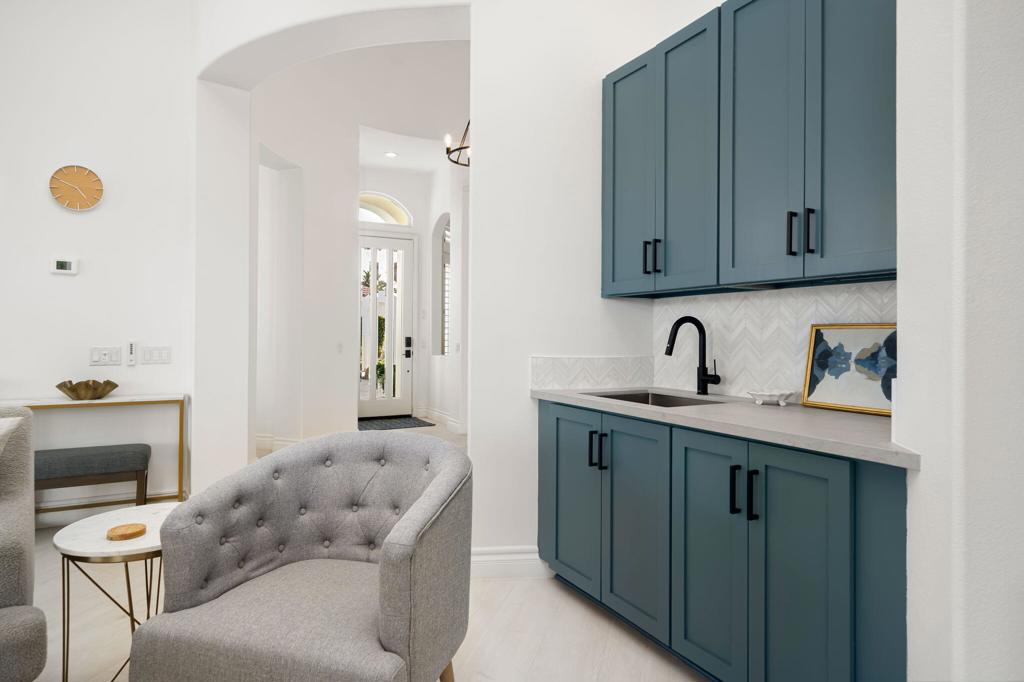 50520 Los Verdes Way