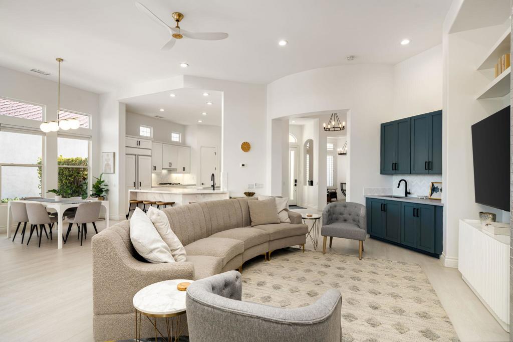 50520 Los Verdes Way