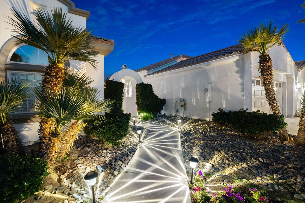 50520 Los Verdes Way