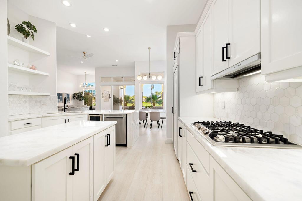 50520 Los Verdes Way