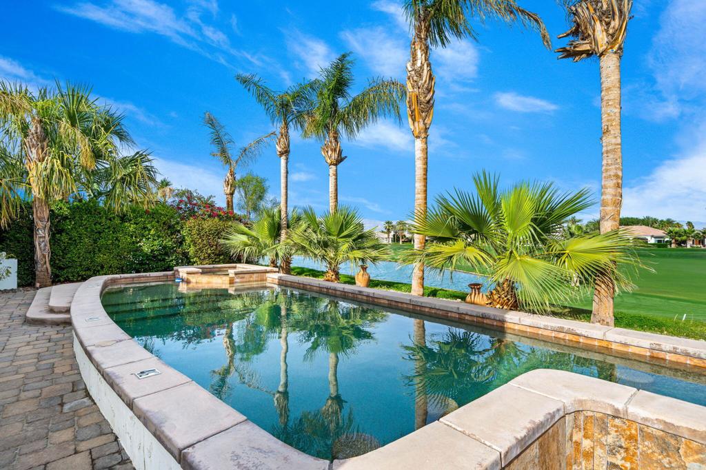 50520 Los Verdes Way