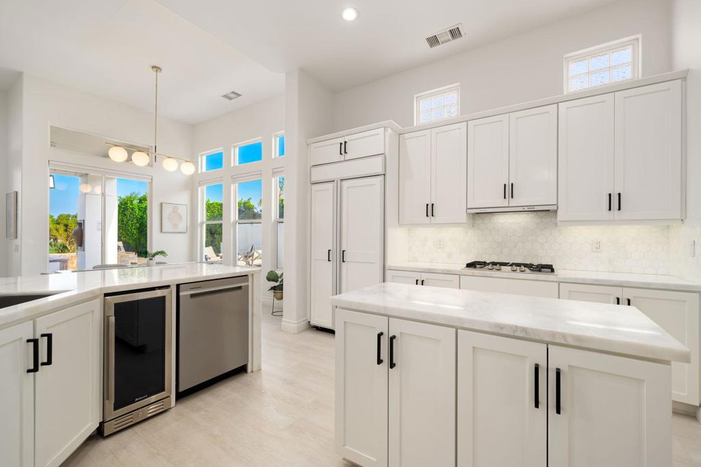 50520 Los Verdes Way