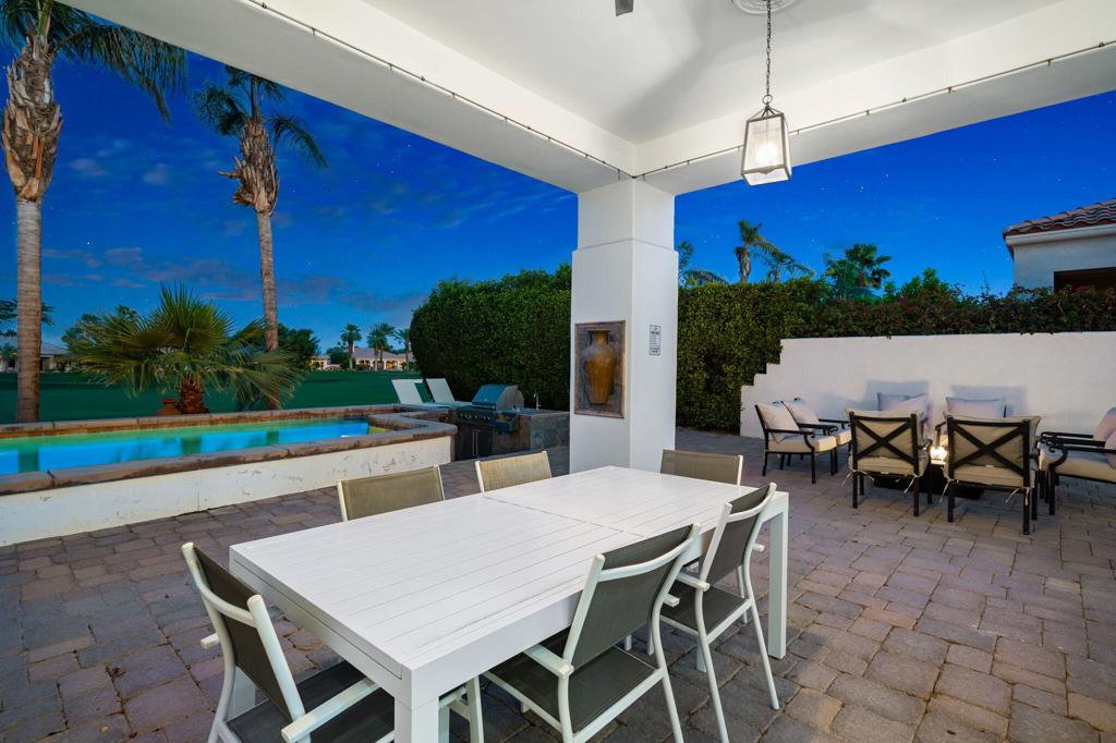 50520 Los Verdes Way