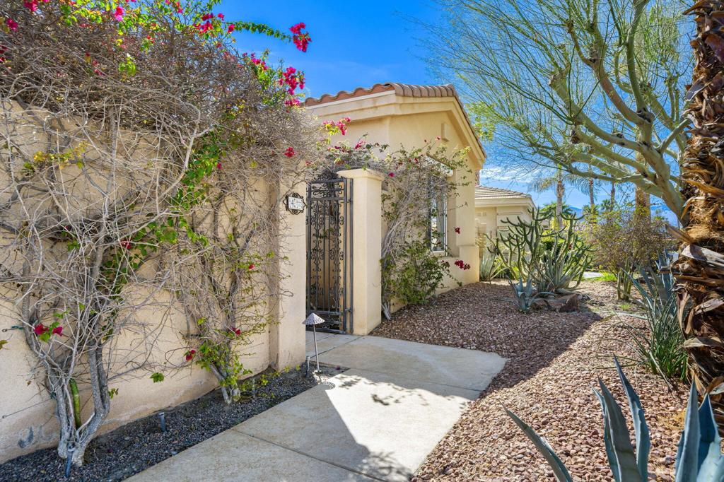 4 Hillcrest Drive