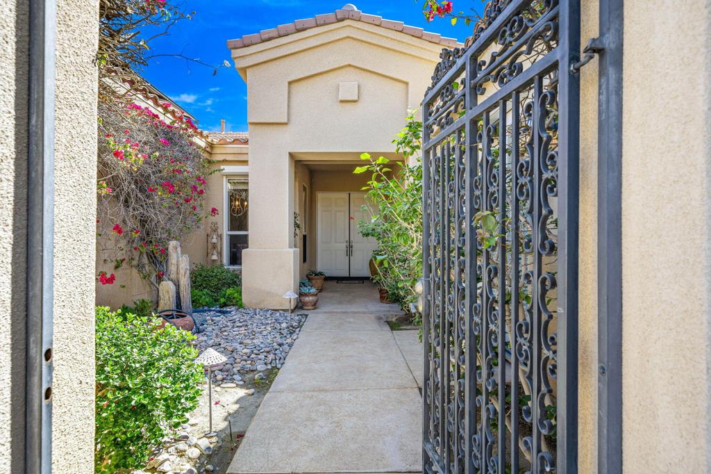 4 Hillcrest Drive