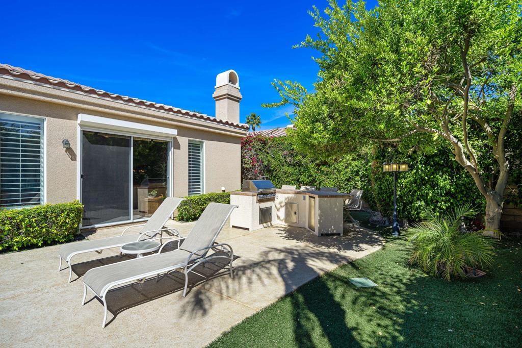4 Hillcrest Drive