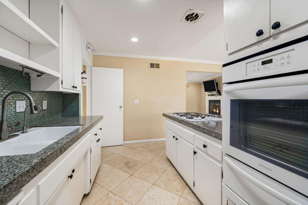 74561 Merle Drive