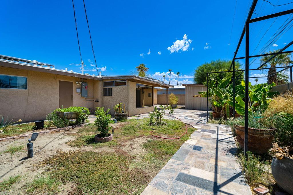 74561 Merle Drive