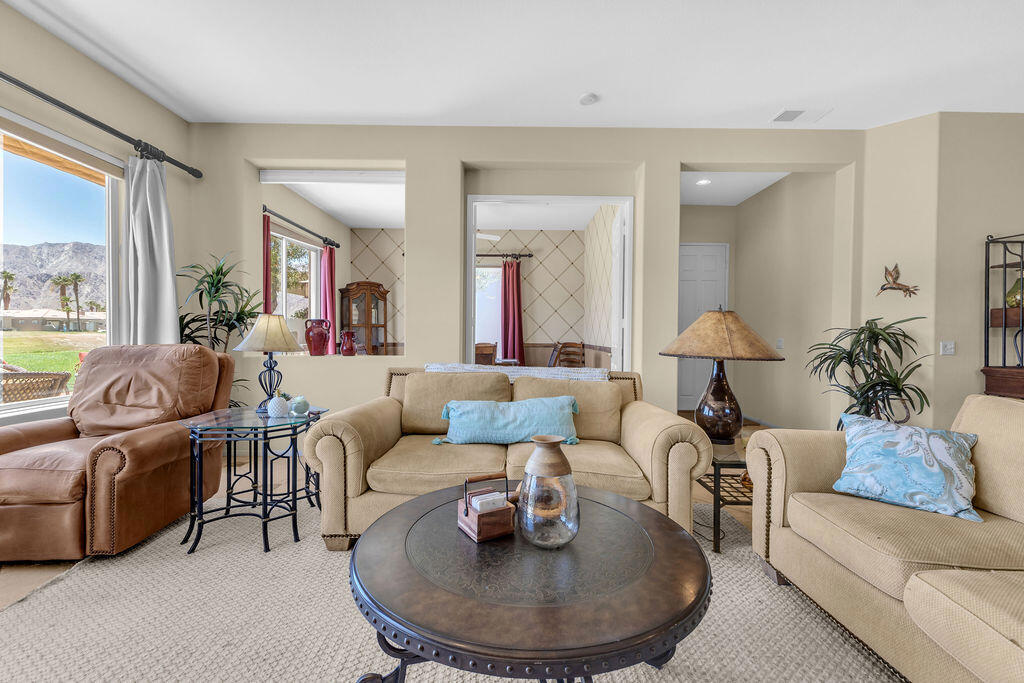 78079 Calle Norte
