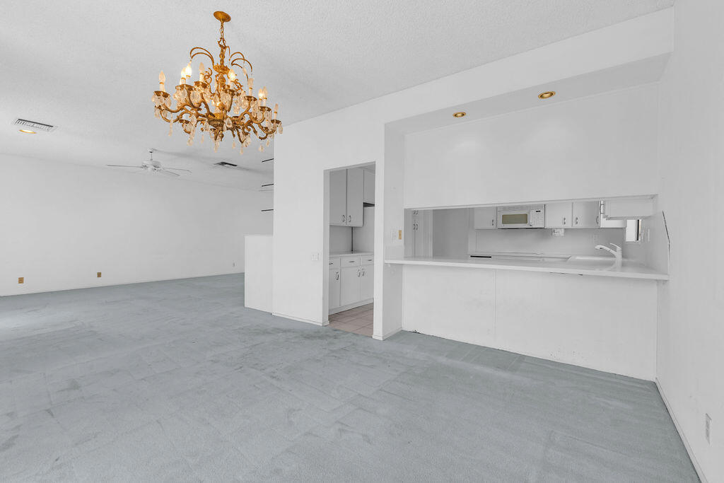 78159 Lago Drive