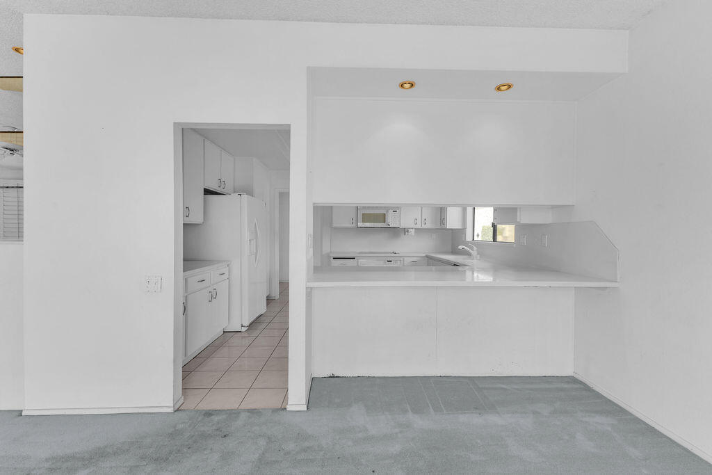 78159 Lago Drive
